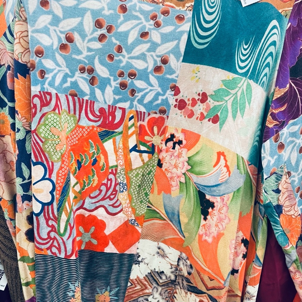 JOHNNY WAS
Floral Patchwork Grace Boho Top - Picture 2 of 11